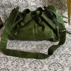 Elegant Green Leather Women's Bag